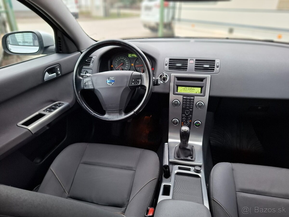 Volvo V50 1.8i kombi, integrované dětské sedačky - 6