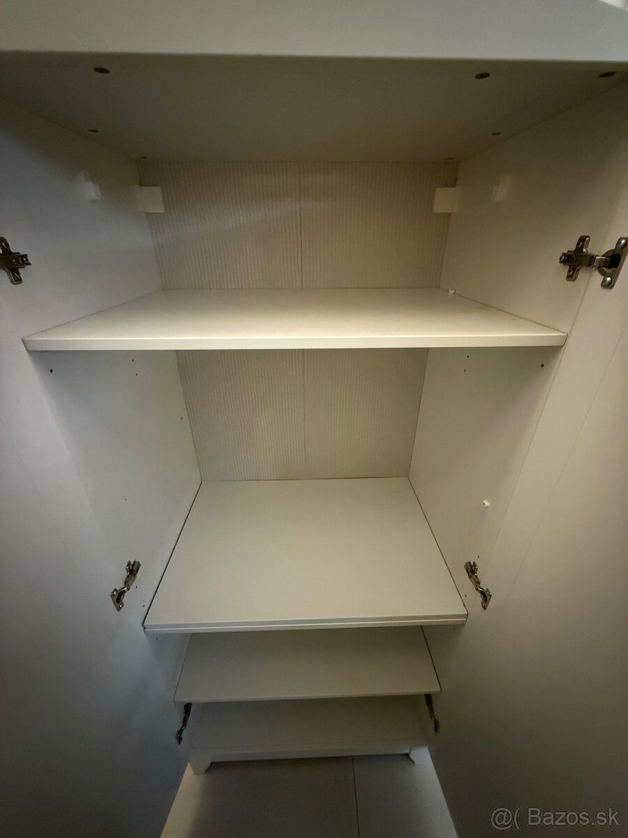Biela skriňa - 6