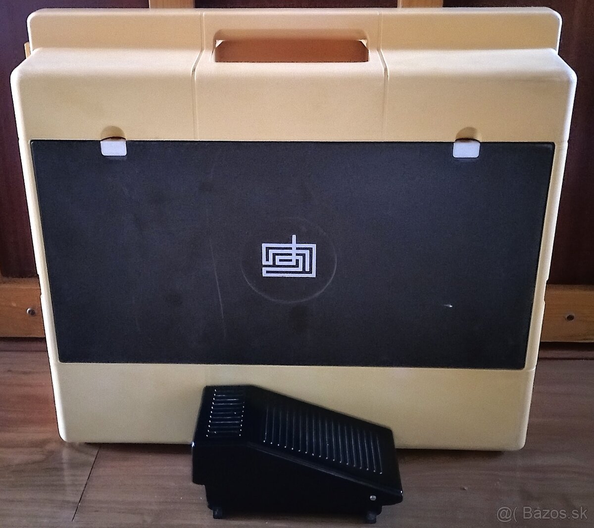 Kufríkový šijací stroj. - 6