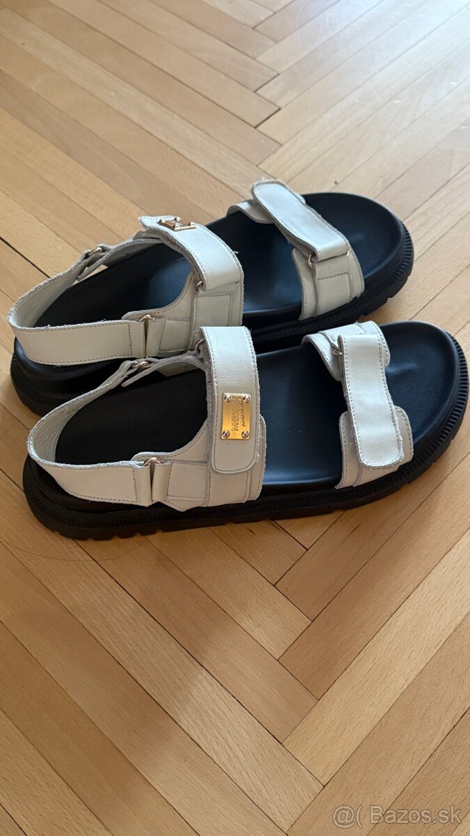 Predam kožane sandale - 6