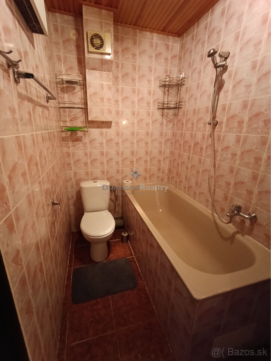 Na predaj rodinný dom pre veľkú rodinu v malebnej obci Výčap - 6