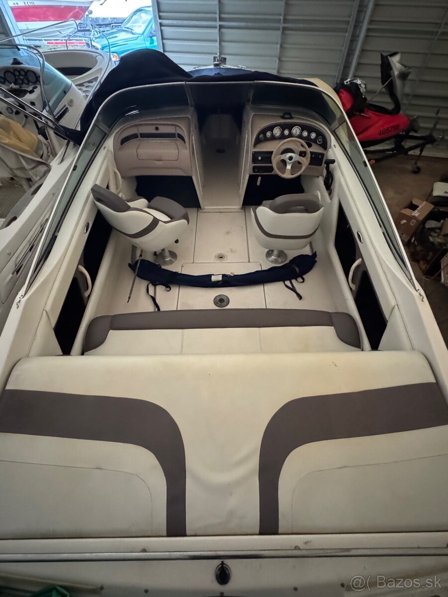 Chaparral 240 SSI Bowrider - 6