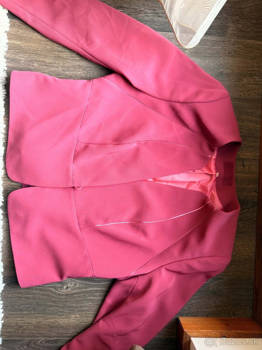 Dámsky kostým - 6