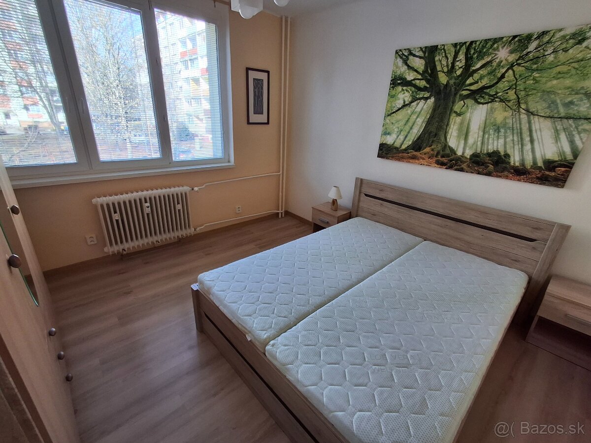 2 izbový s loggiou, Sídl.II,, 1/3 poschodie - 6