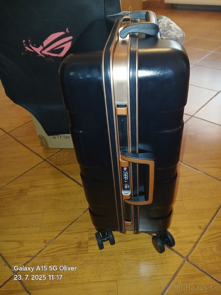 Predám nový cestovný kufor ASUS ROG RANGER SUITCASE 24" - 6