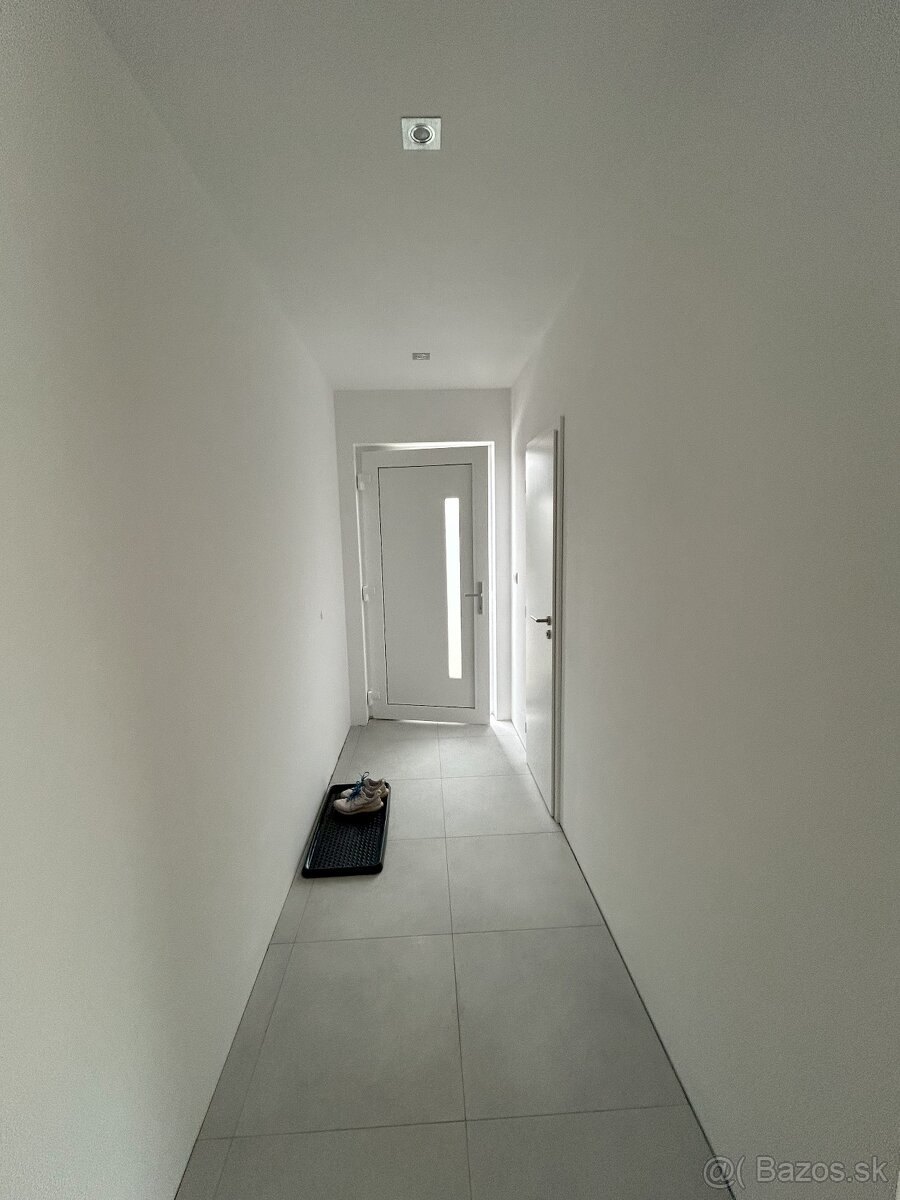 4 izbový rodinný dom na prenájom Sucany/hradiska - 6