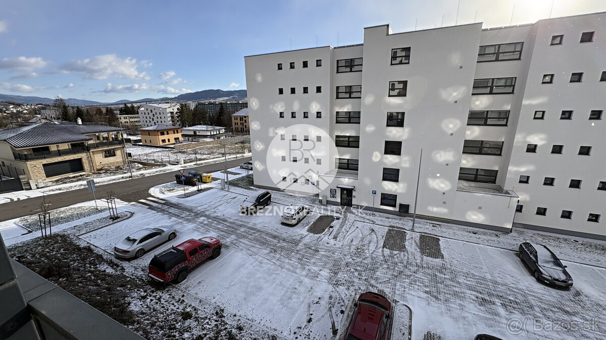 BYT NA PRENÁJOM 1KK s balkónom v novostavbe -Brezno - štvrť - 6