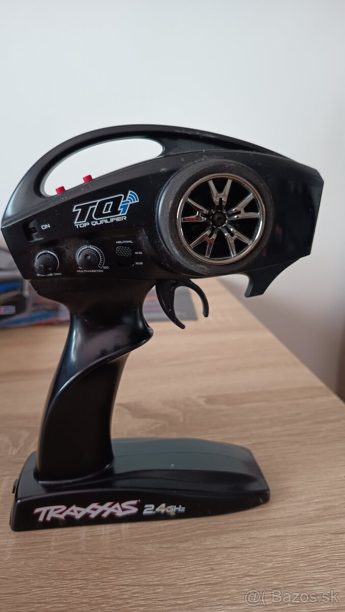 Traxxas slash 4x4 - 6