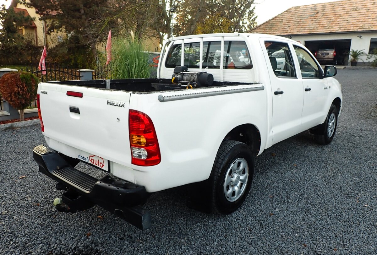 TOYOTA HILUX 2.5 D-4D 4x4 - 2011- 152tis km NAVIJAK-ŤAŽNE- - 6