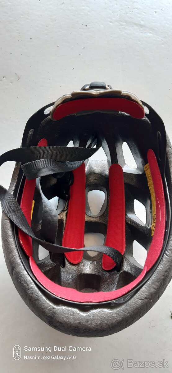 Predám rôzne detské prilby - 6