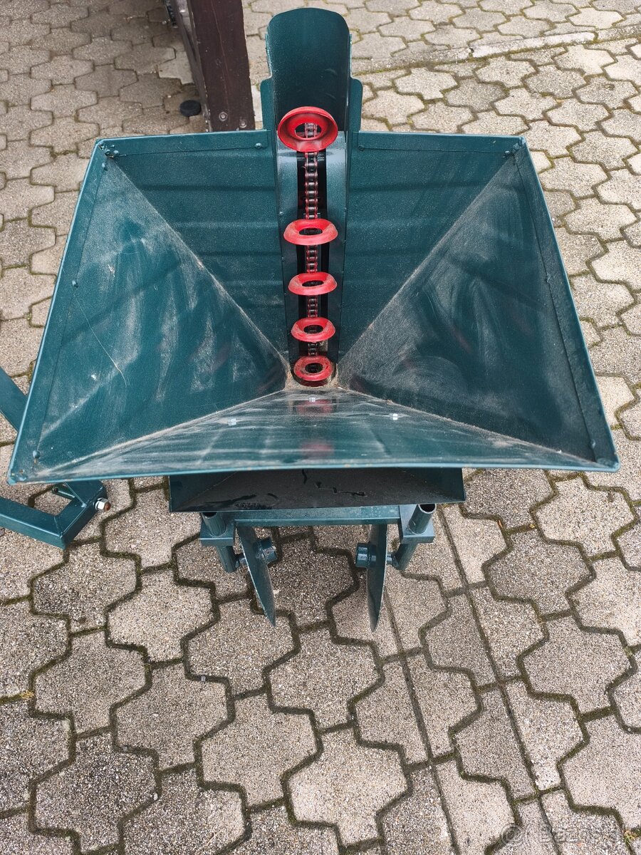 Sadzač zemiakov - 6