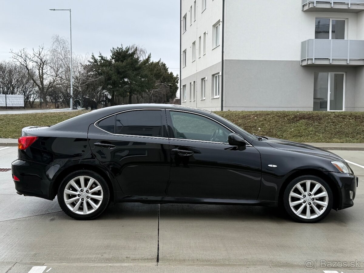 Lexus IS220d NAVI / Keyless / Xenon - 6