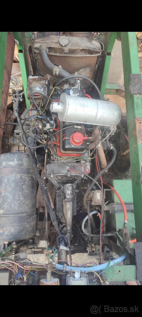 Predám doma robeny traktor - 6