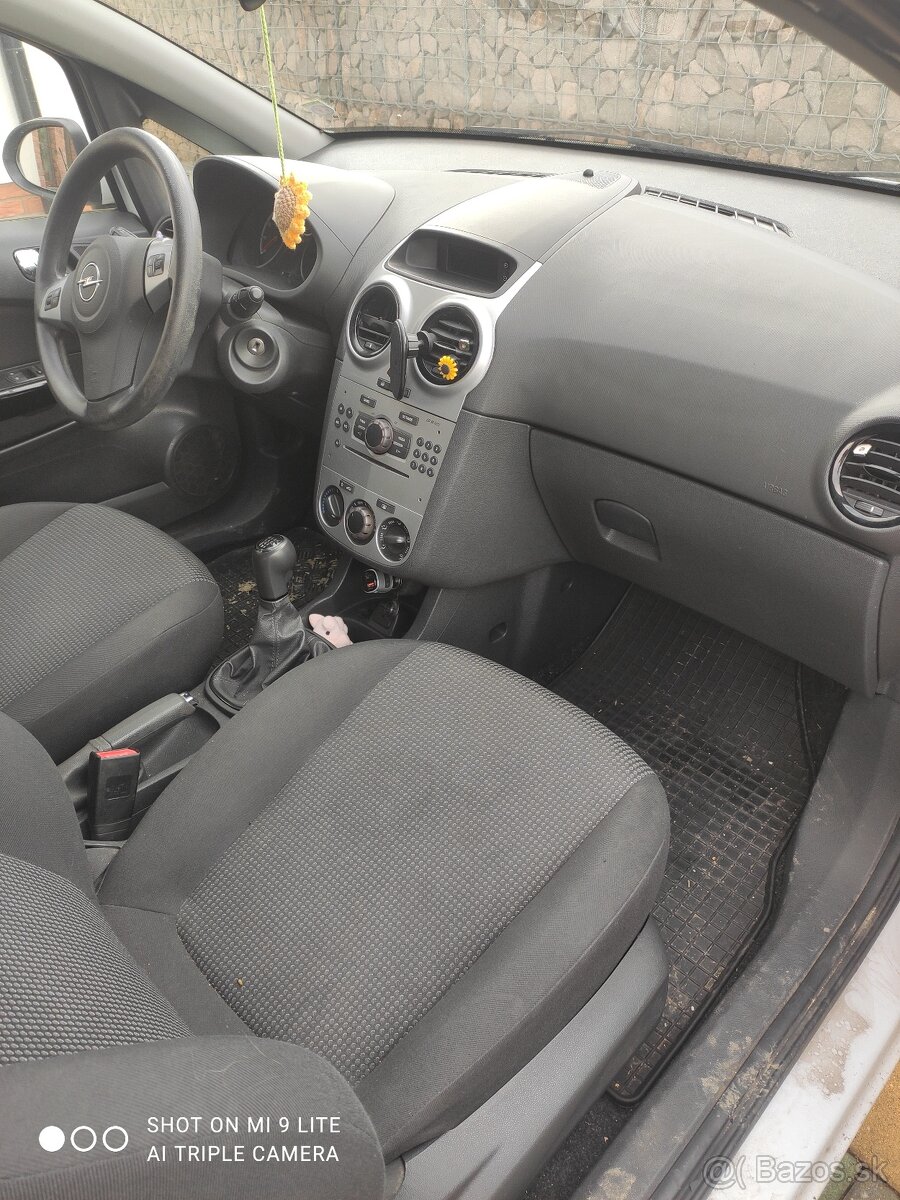 Opel Corsa 1,0 - 6