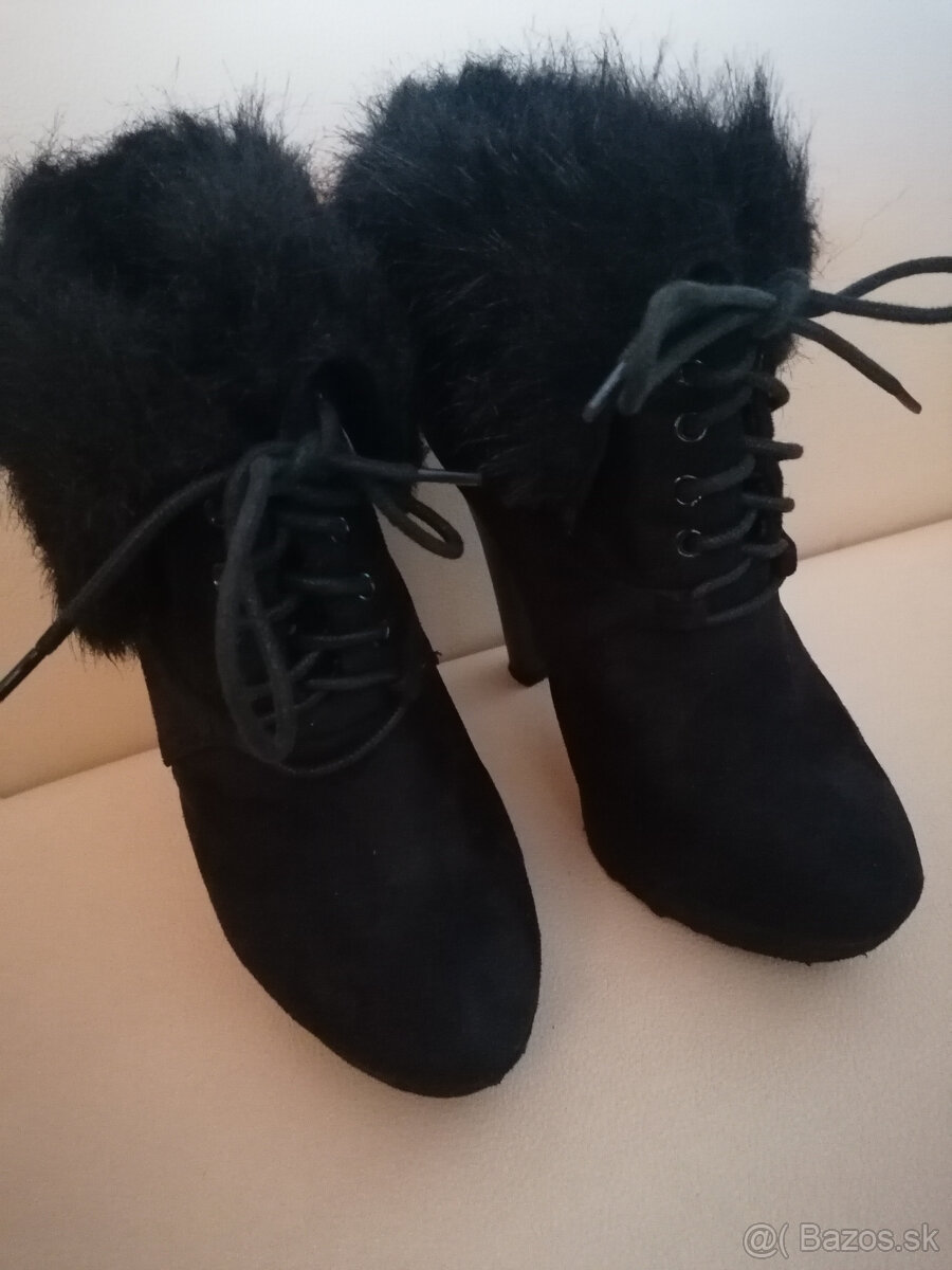 Čierne kotníčky s kožušinou veľ 37 - 6