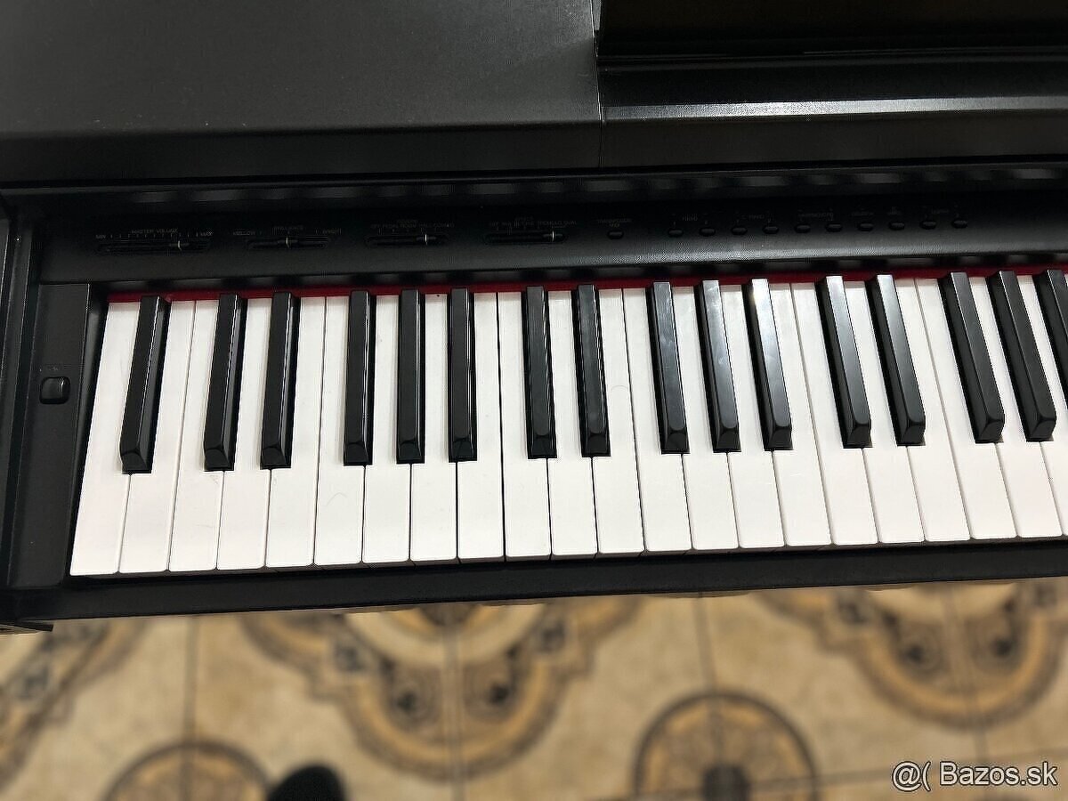 Yamaha Clavinova CLP-650 - 6