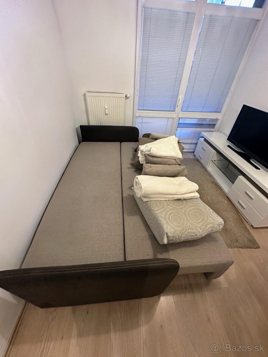 1,5 izbový byt s loggiou 33m² – Nová Radvaň, BB - 6