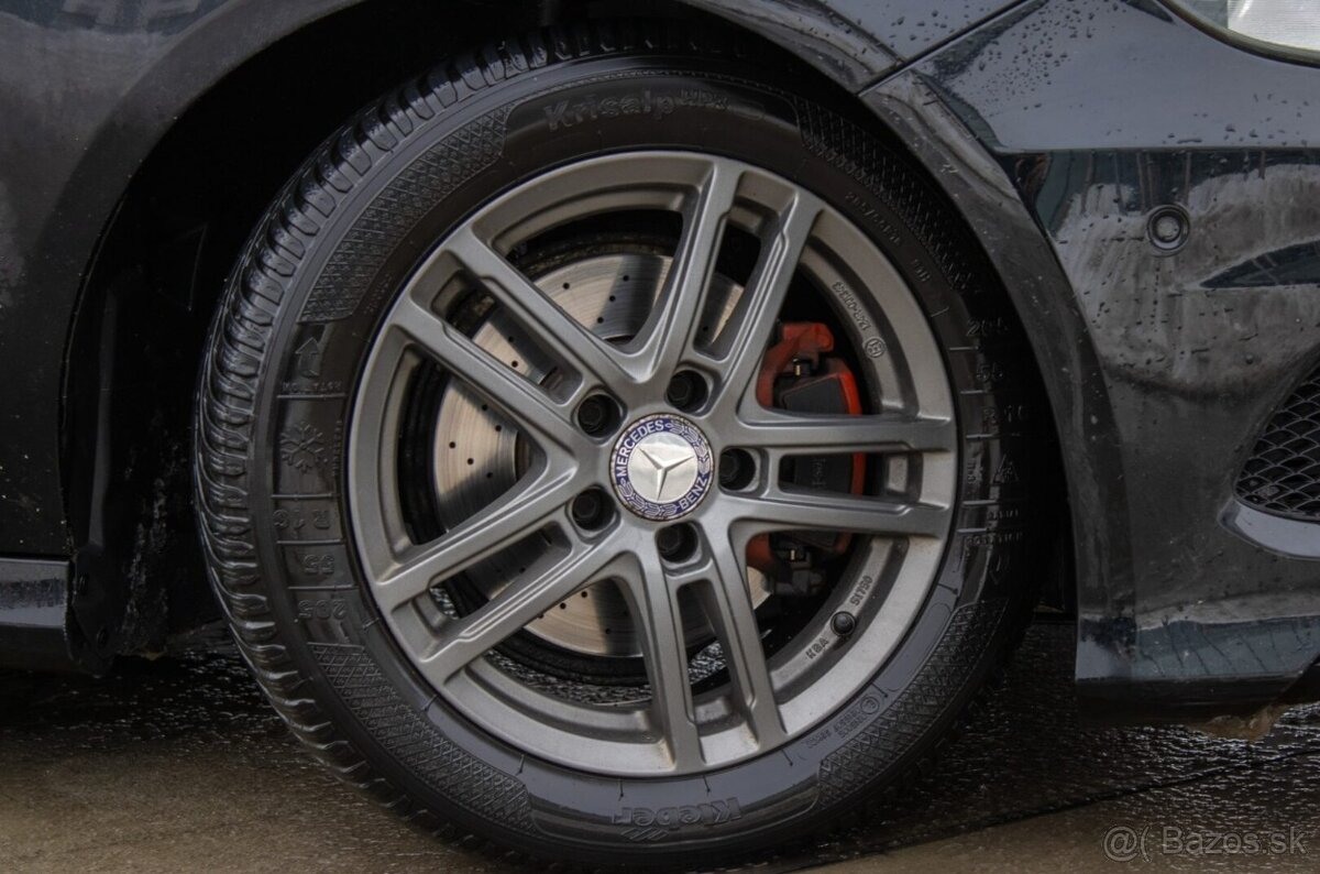 Mercedes-Benz A 180 BlueEFFICIENCY, 90kW - 6