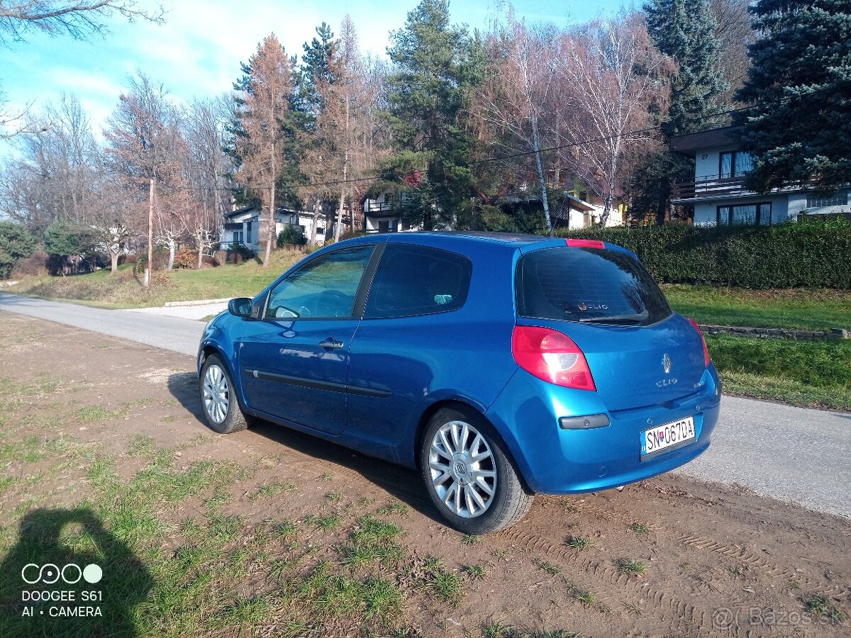 Renault Clio 1.6 - 6