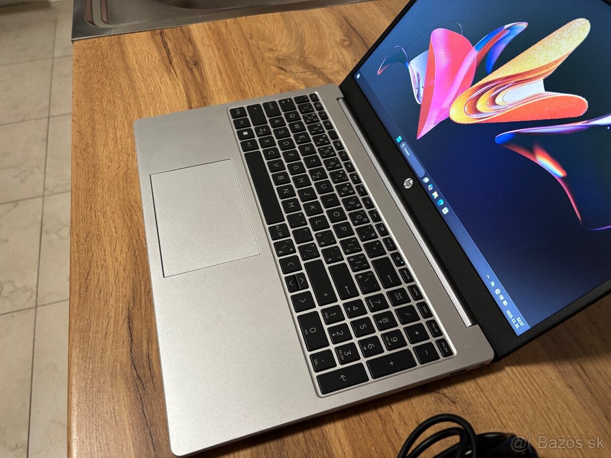 /HP/Notebook/4GB RAM DDR5/128GB NVMe SSD/Intel/2GB/// - 6