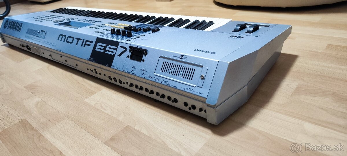 Yamaha Motif ES 7 - 6