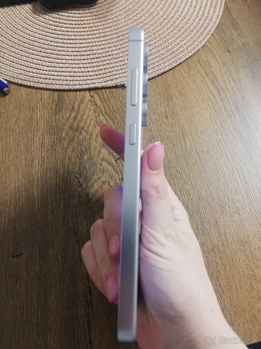 Samsung galaxy S24 FE - 6