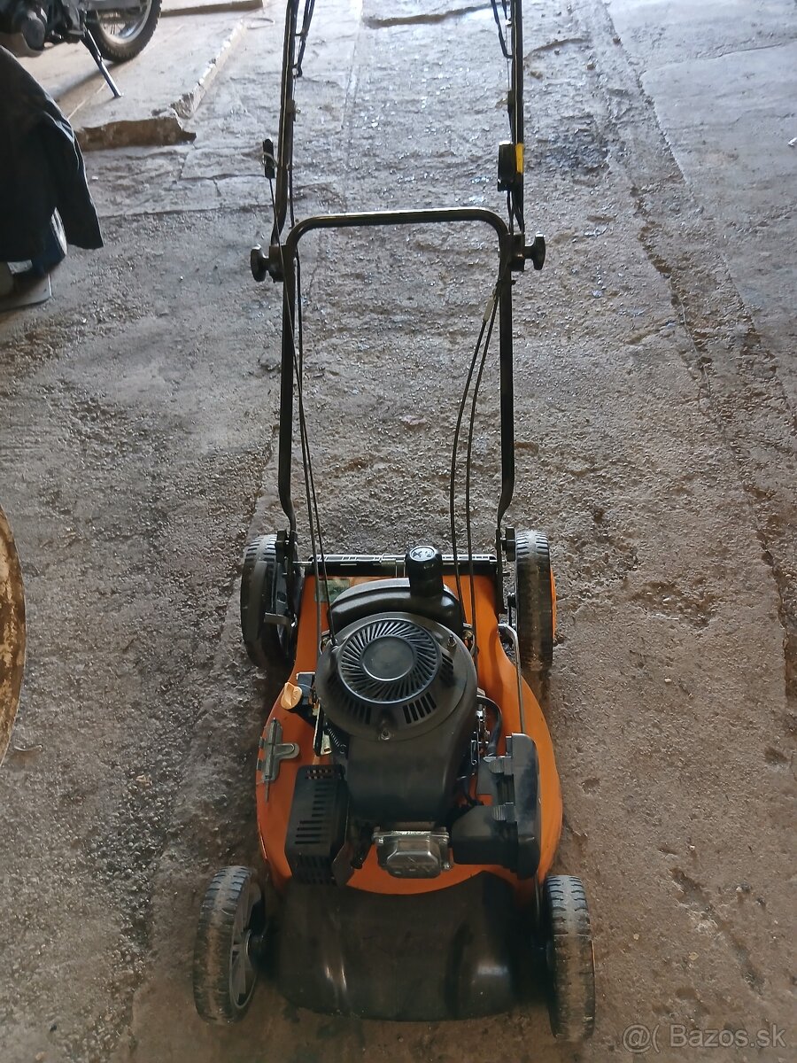 Kosačka s pojazdom - 6