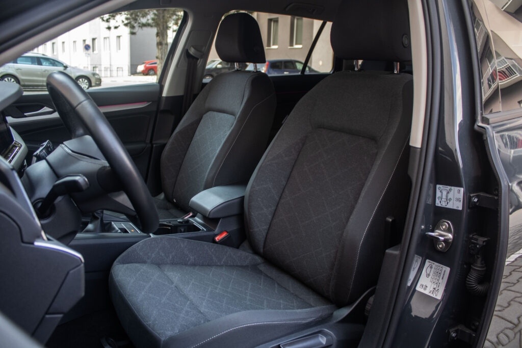 Volkswagen Golf Variant 2.0TDI 2024 - 6