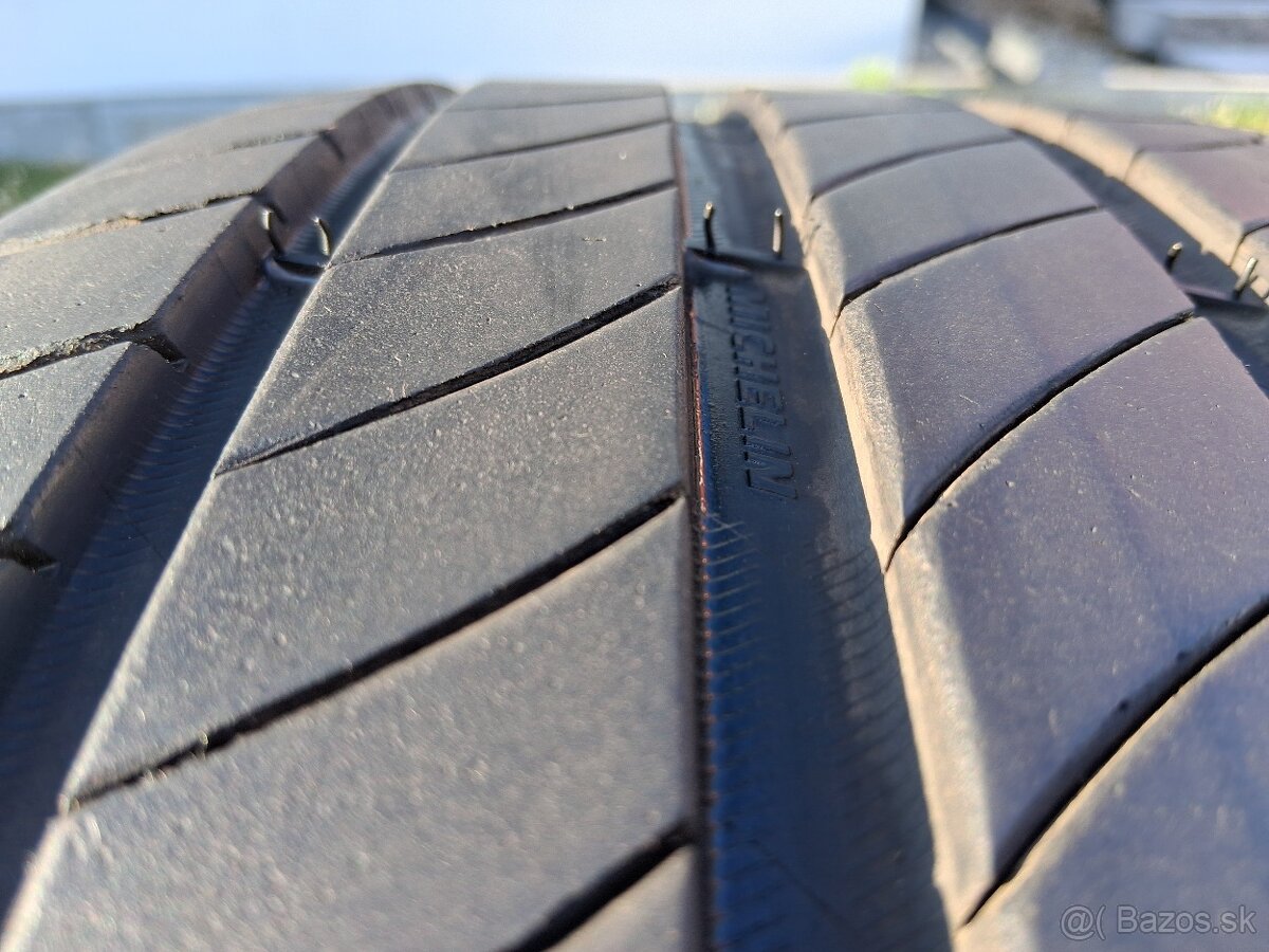 235/50 r19 letne pneumatiky - 6