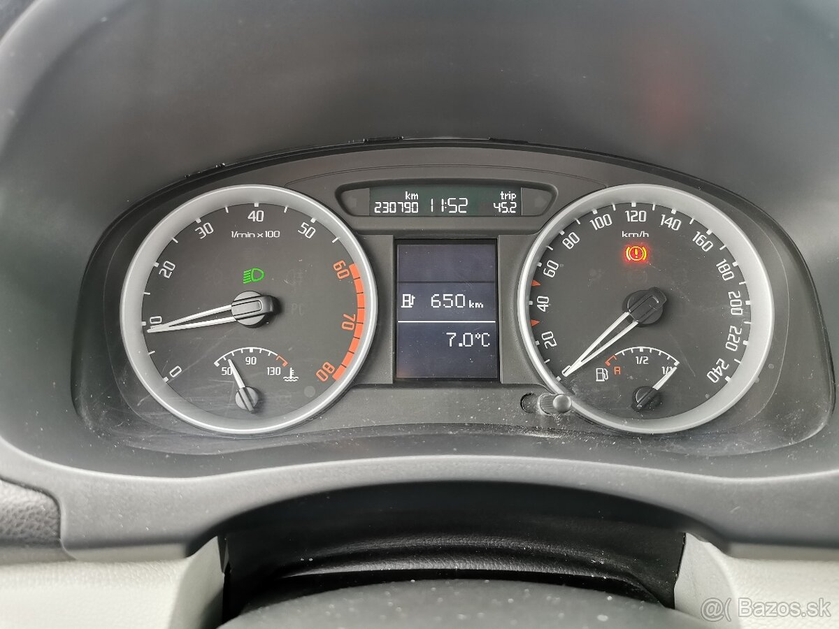 Škoda fabia 1.2 htp - 6