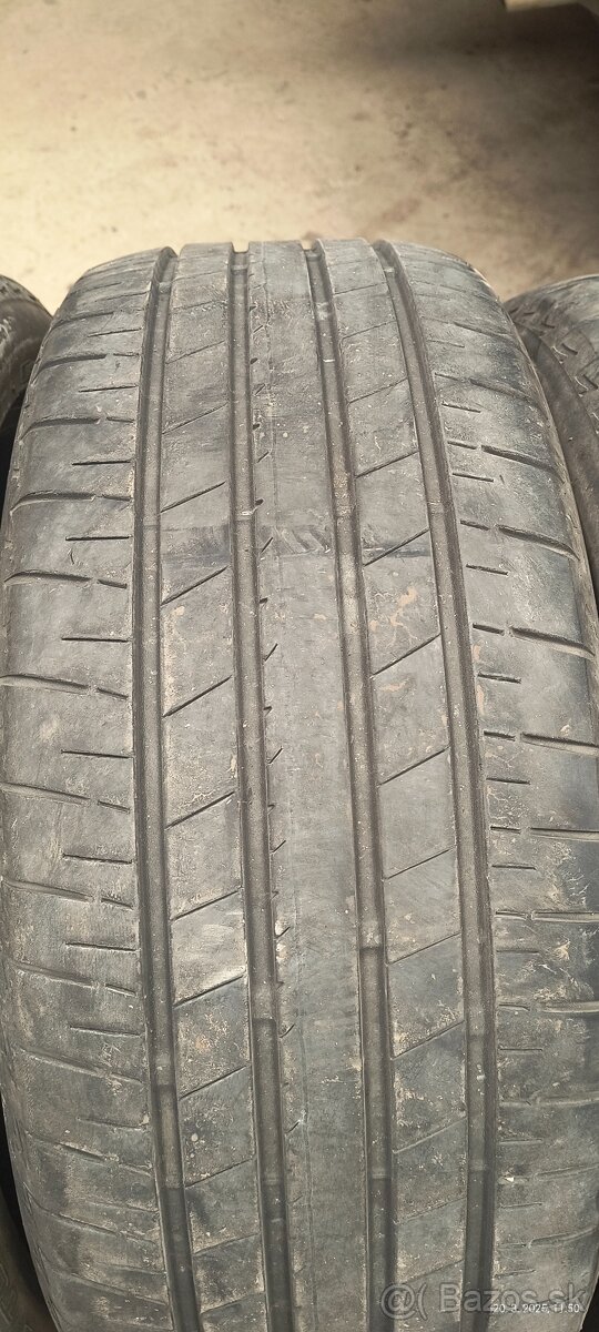 Bridgestone 225/45r19 - 6