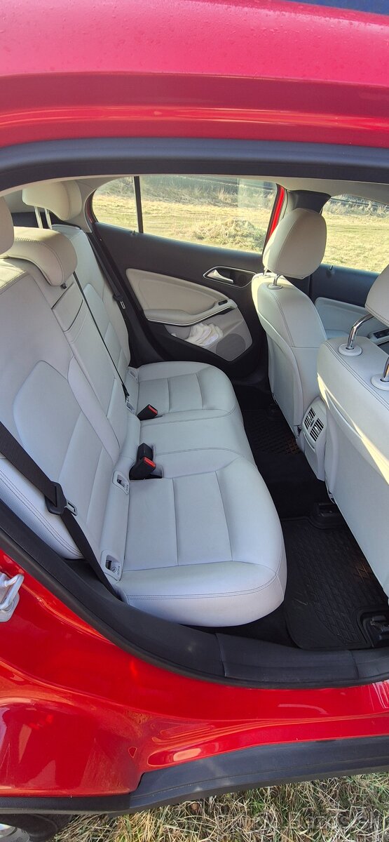 Predam Mercedes-Benz GLA 180d - 6