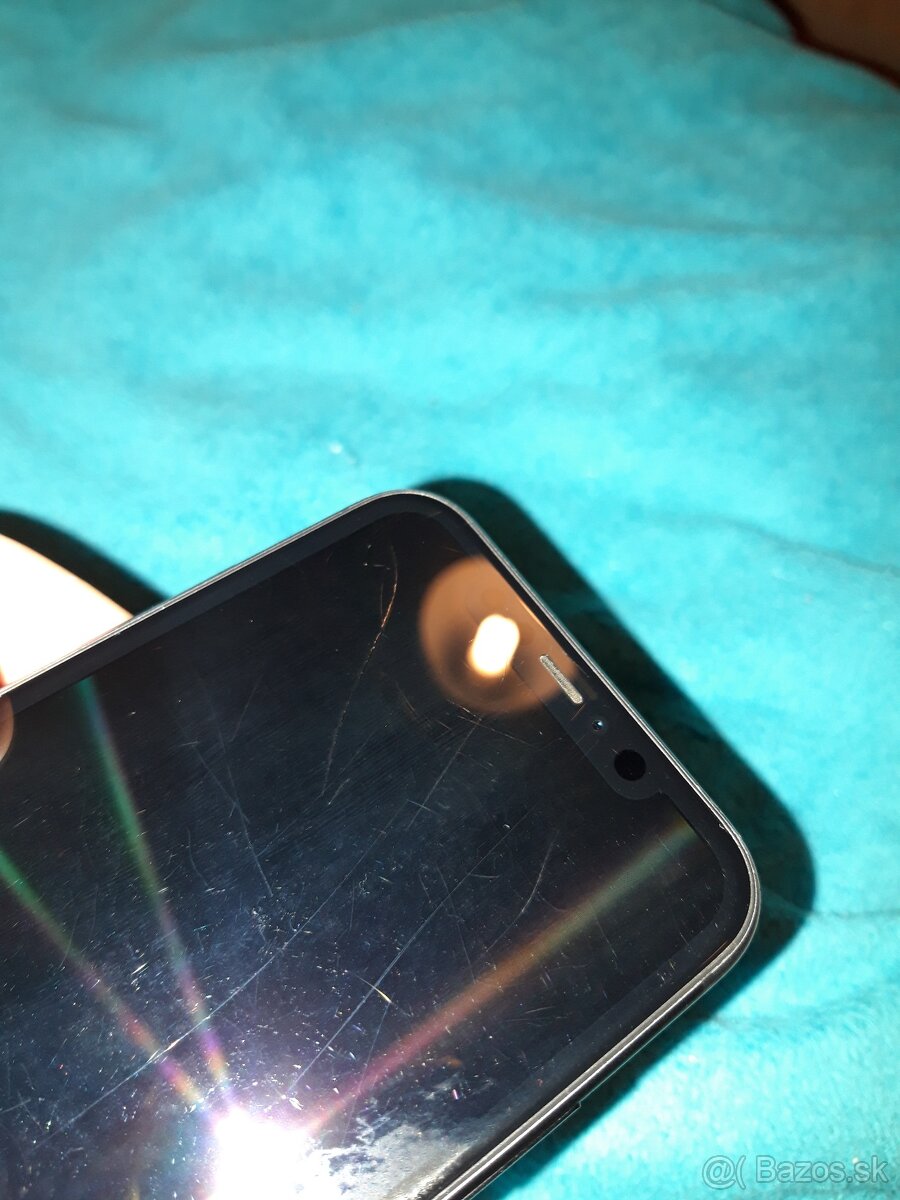 Predám Apple Iphone 11 128GB - 6