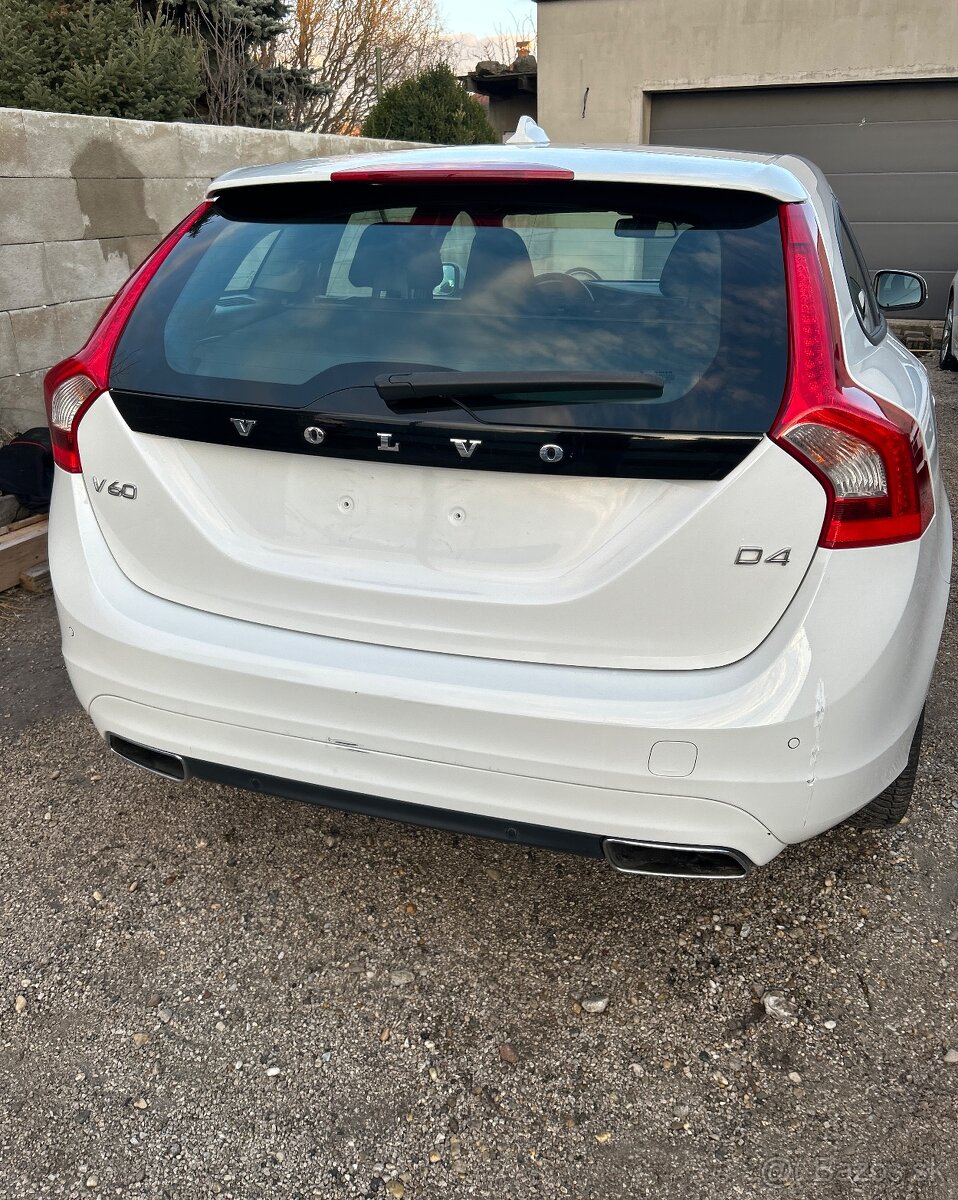Volvo V60 D4 2.0D 133kw - 6