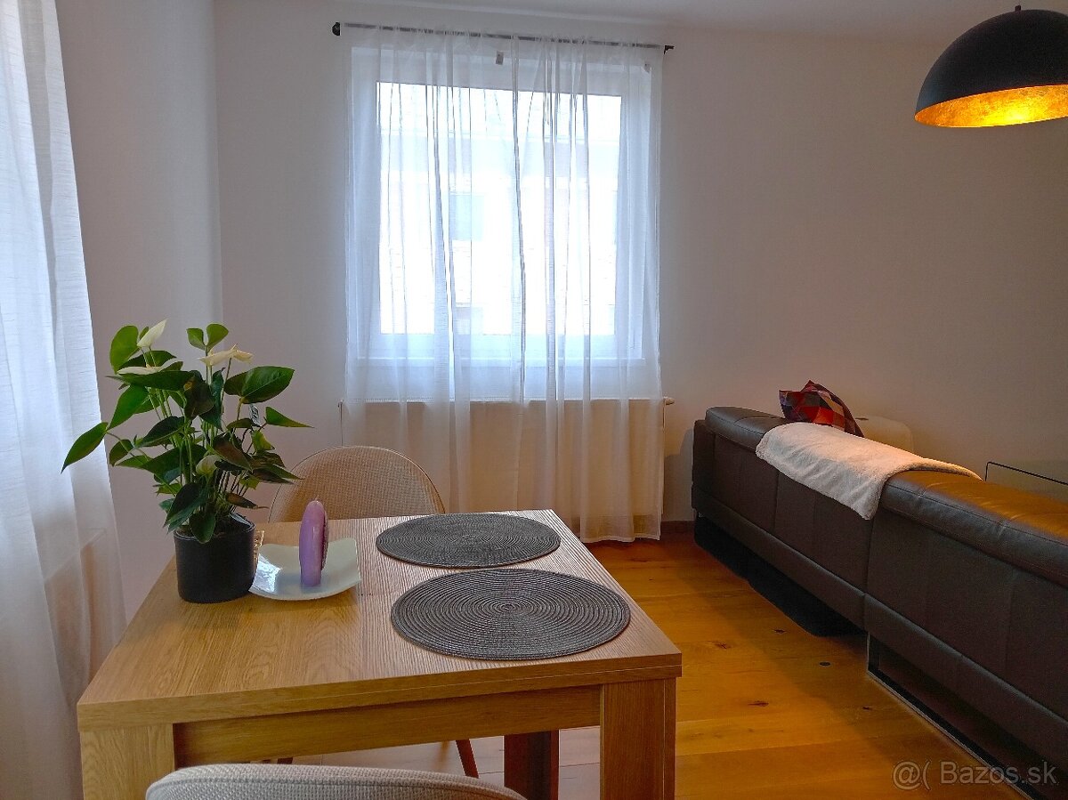 Novostavba : 2 izbový byt s veľkou loggiou 8 m2 | 53 m2 | KE - 6