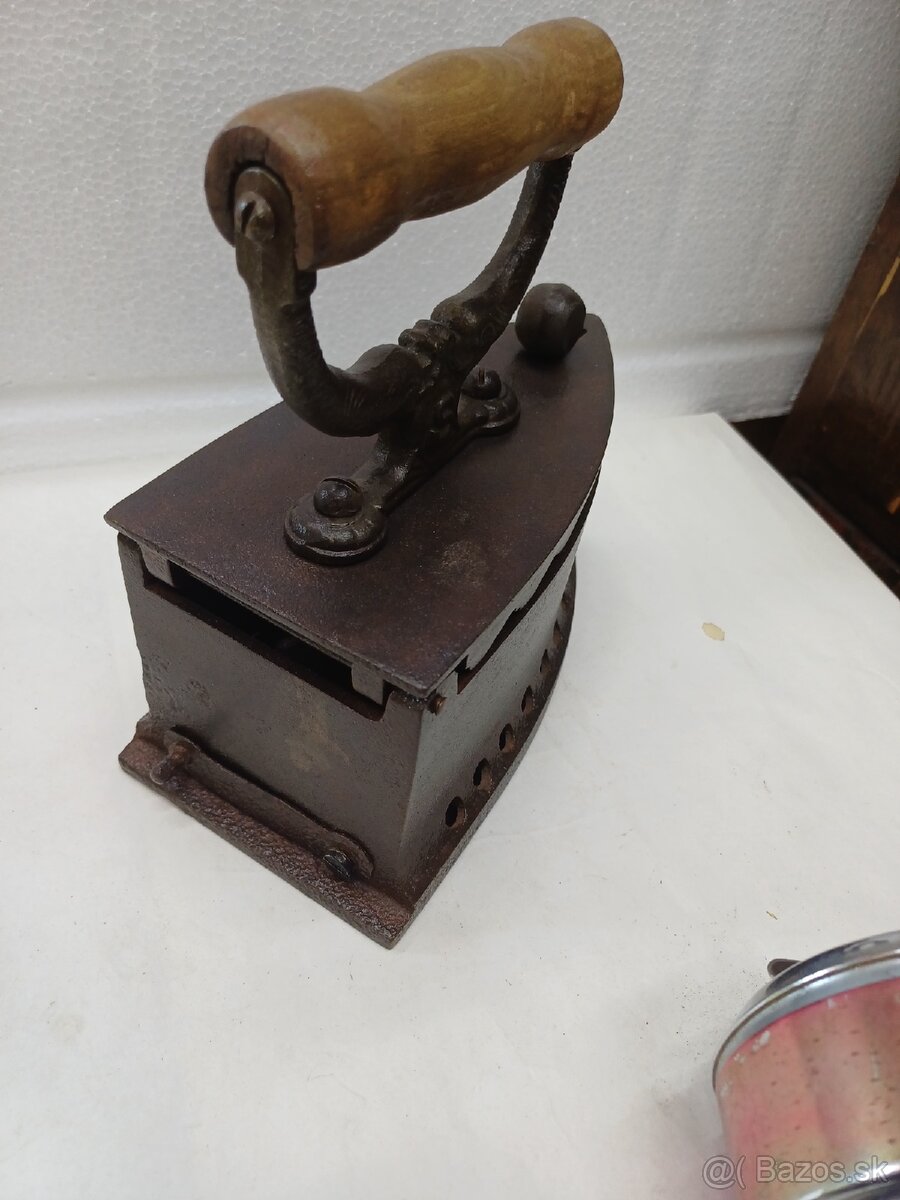 Predám starožitnu žehličku dobrom stave - 6