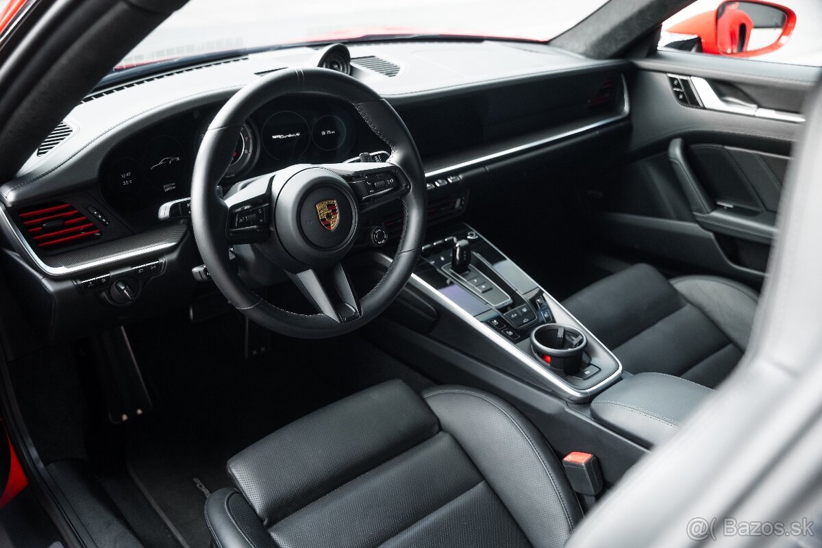 Porsche 911 Turbo S 992.1 - 6