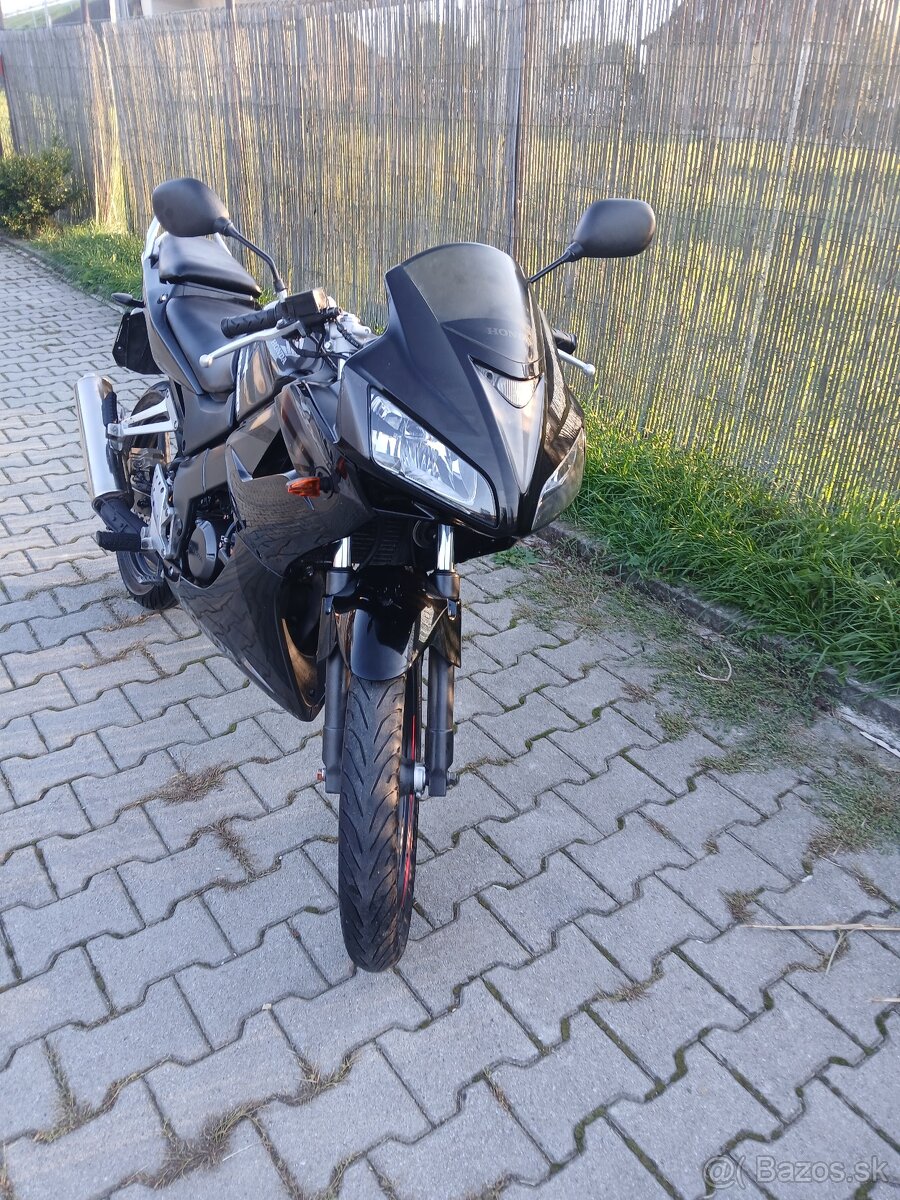 Honda CBR 125 - 6