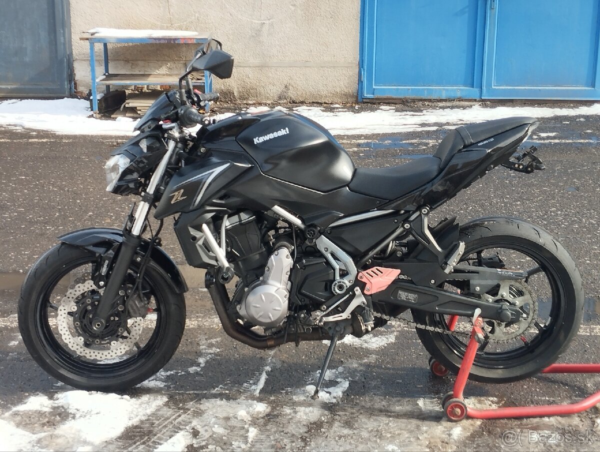Kawasaki Z 650 2018 - 6