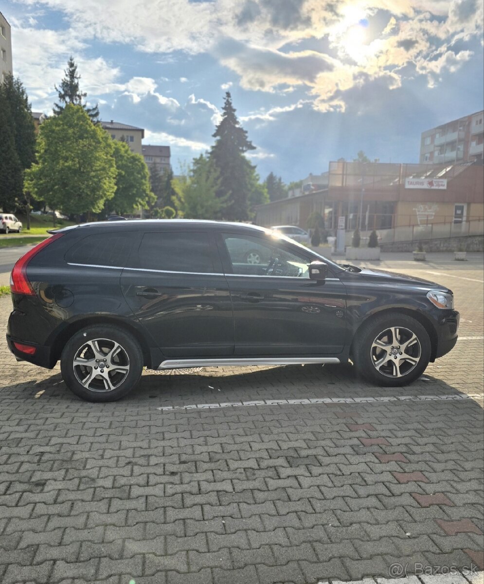 Volvo xc60 2,4D D5 151kw 4x4 - 6