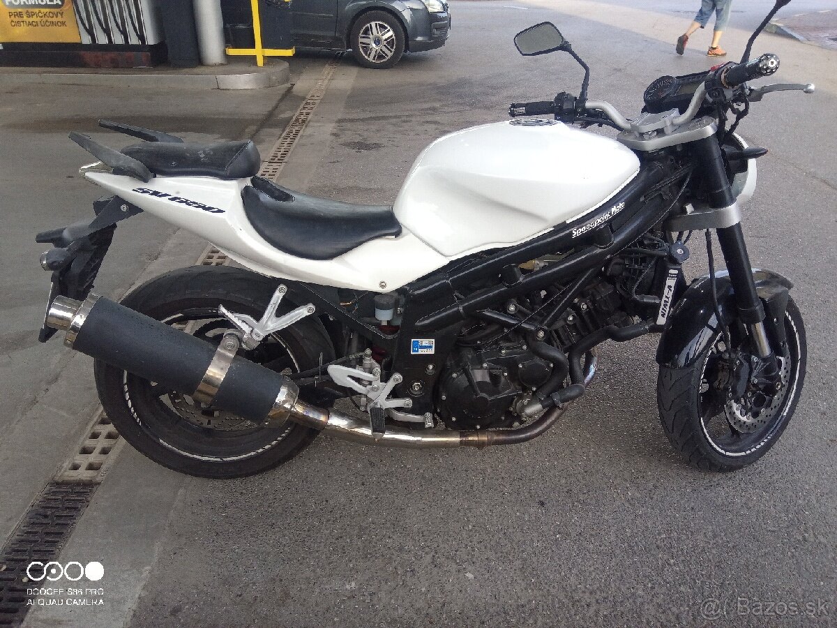 Hyosung GT650 Comet - 6