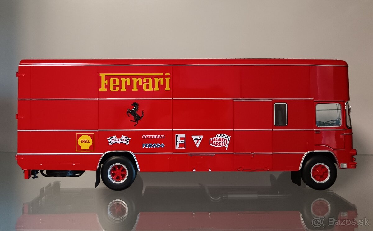 1:18 CMR Ferrari transporter - 6