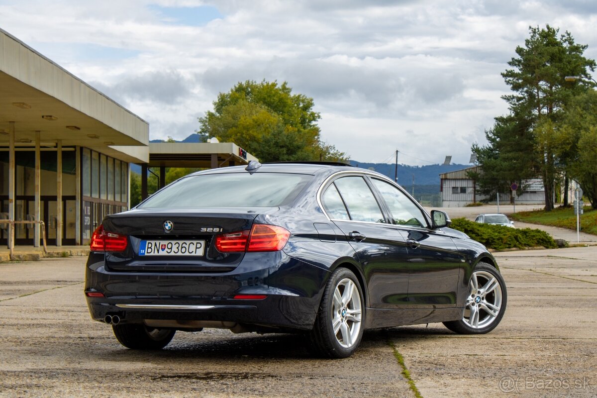 BMW 328i F30 Luxury Line - 6