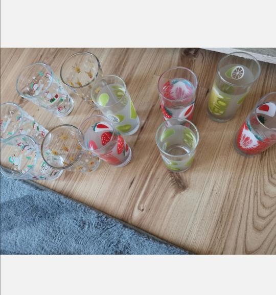 Pohare na vodu 6 a 5ks, pohare na čaj 4js,kávu 2ks - 6