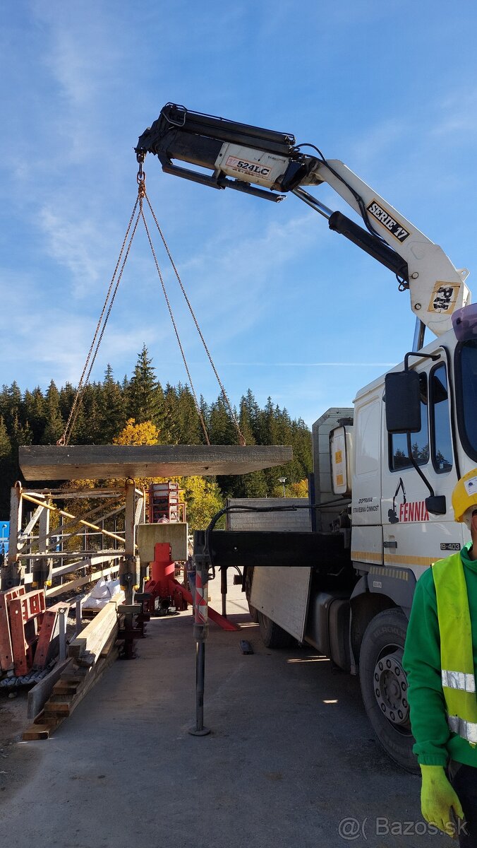 Autodoprava s hydraulickou rukou a vyklápač - 6