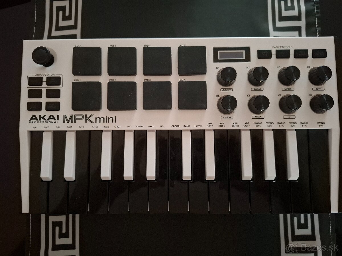 Akai mpk mini - 6