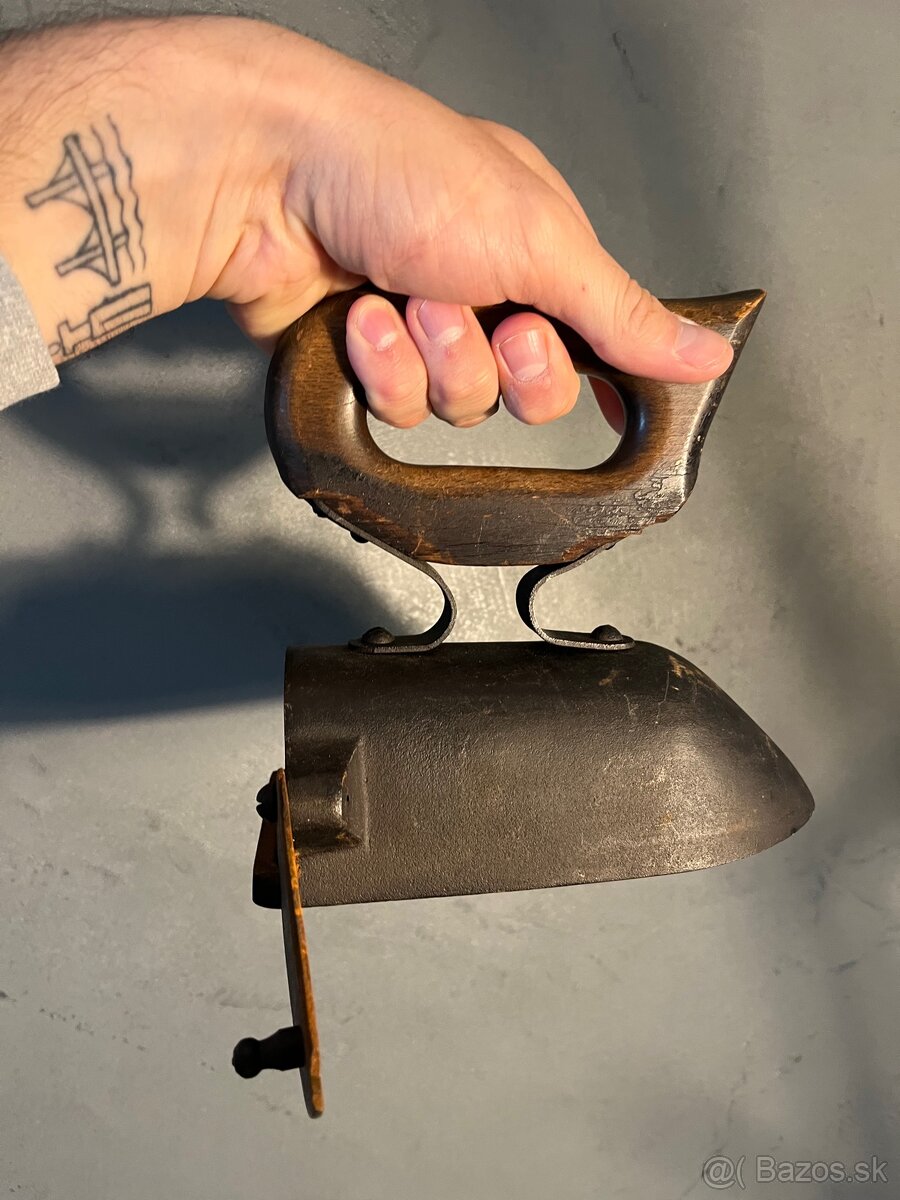 Starožitná žehlička s kameňom I retro I vintage - 6