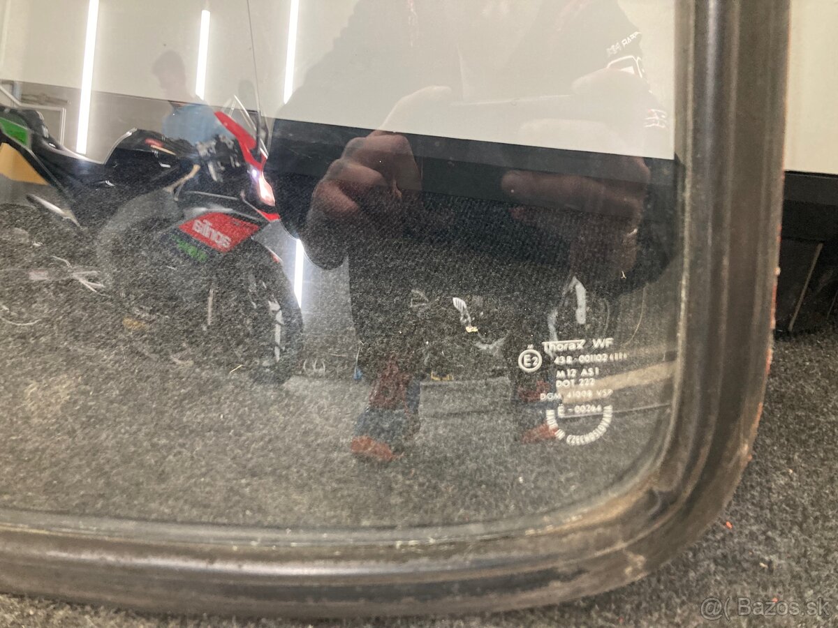 Zadné sklo škoda 120 - 6