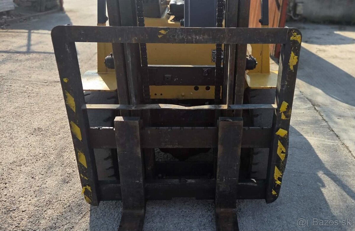 Vysokozdvižný vozík CATERPILLAR GP30 LPG - 6