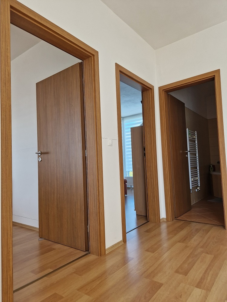 Pekný dom v atraktívnej lokalite Čierna Voda,iba 15 km od BA - 6